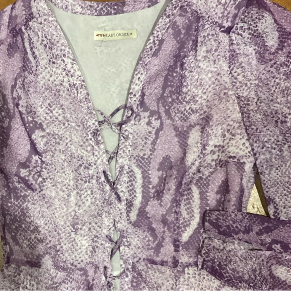 The East Order Purple Snakeskin Romantic Lace Up Peplum Blouse C8 - Picture 2 of 3